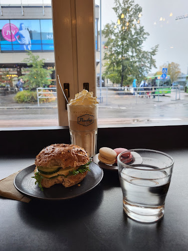 Opinii despre Wilhelmiinan Konditoria Oy în Jyväskylä - Ravintola-ala