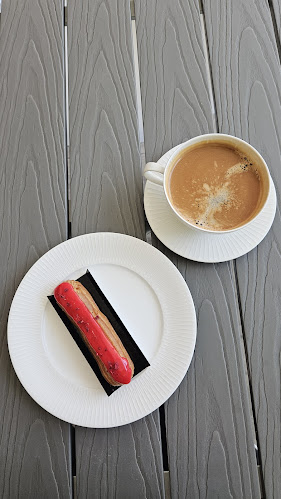 Le Jardin - French Café and Bakery - Ravintola-ala