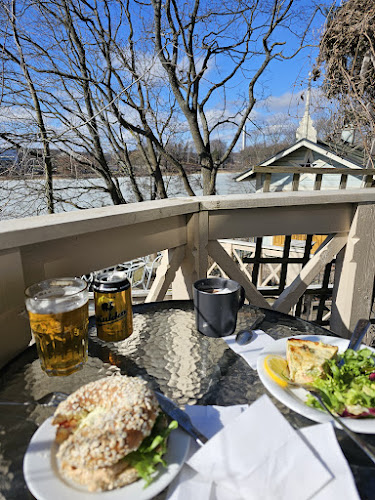 Comentarii opinii despre Art Cafe Taideterassi