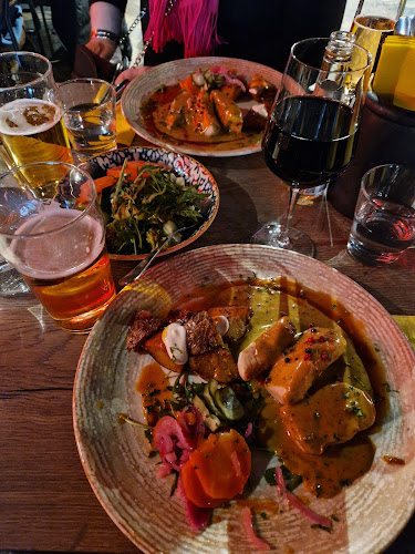 Los Pollos Grill & Bar