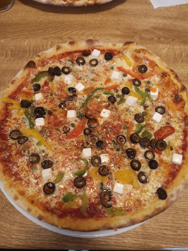 Opinii despre Sumiaisten pizzeria ja baari în Sumiainen - Ravintola-ala