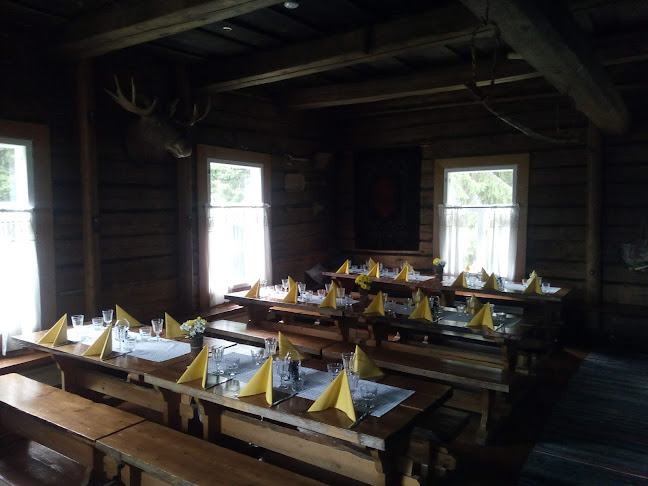 Ravintola Hirvikartano - Ravintola-ala