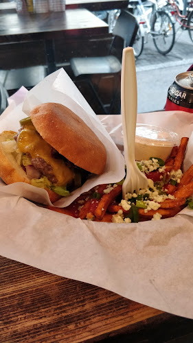 Naughty BRGR - Ravintola-ala