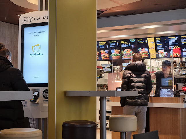 Opinii despre McDonald's Espoo Lommila în Espoo - Ravintola-ala