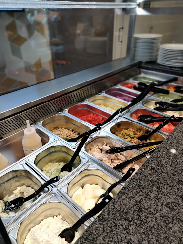 Naantalin Aurinkoinen Aurakatu - Turku