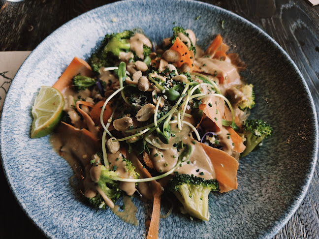 Opinii despre Restaurant Green Hippo - Töölö în Helsinki - Ravintola-ala