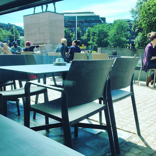 Comments and reviews of Kiasma Café