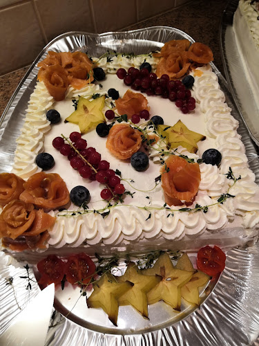 Opinii despre Kolme Tähteä în Oulu - Ravintola-ala