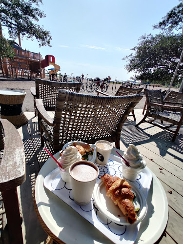 Comentarii opinii despre Ravintola Kasinonranta Paviljonki Lauttasaari