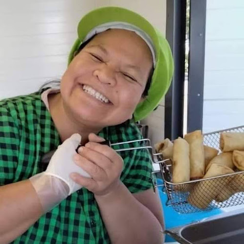 Opinii despre Thaimaalainen Katukeittiö Wirat Dolprasit în Salo - Ravintola-ala