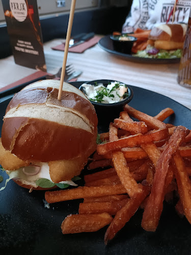 Pärjä Ski Bistro & Suites - Pudasjärvi