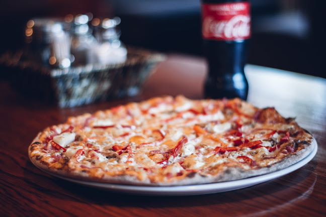 Adalia Kebab Pizzeria - Ravintola-ala