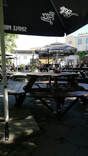 Black Sheep Pub & Terrace - Ravintola-ala