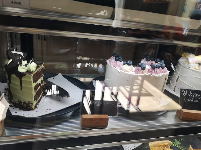 Frangipani Bakery & Café