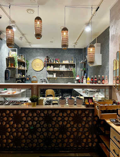 Opinii despre Zeytuun Tuomiokirkonkatu în Tampere - Ravintola-ala