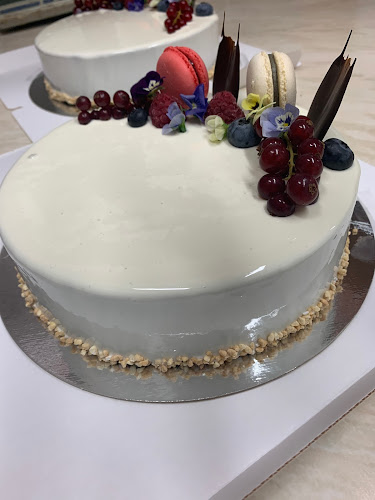 Opinii despre Savonlinnan Herkku Pekka Pullapuoti Oy în Savonlinna - Ravintola-ala