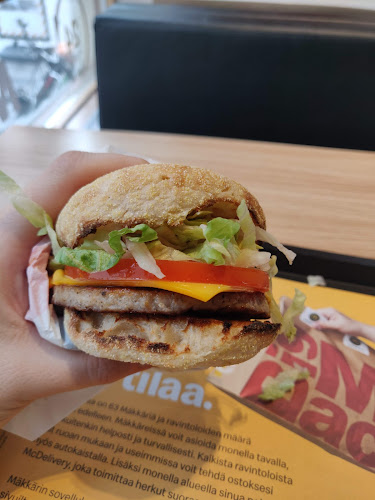 Comentarii opinii despre McDonald's Oulu Rotuaari