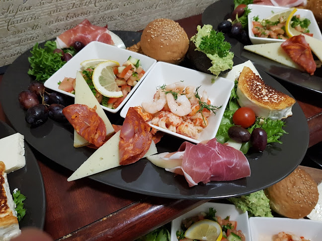 Opinii despre Carnevale Coffee Roastery Oy în Lohja - Ravintola-ala