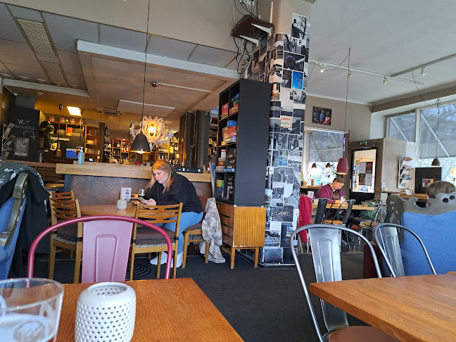 Cup & Pint Phone number