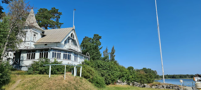 Comentarii opinii despre Kristiinankaupungin Kesäravintola Pavis