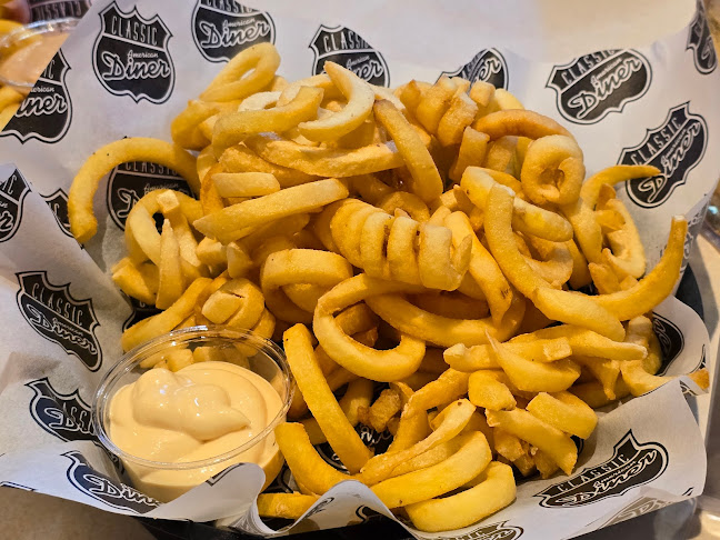 Comentarii opinii despre Classic American Diner Jumbo