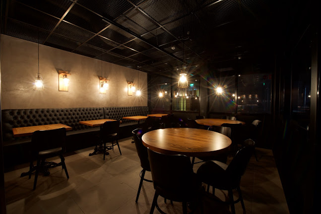 Mr. Bank Pizzas & Drinks