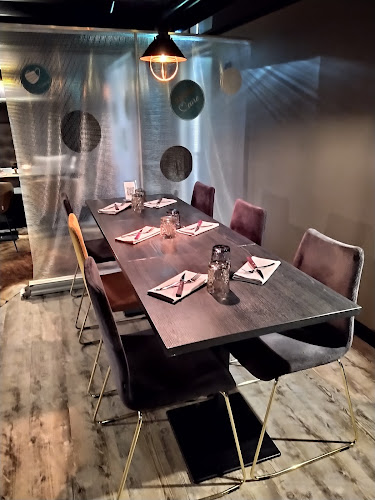 Comentarii opinii despre Karhunpesä Restaurant & Bar