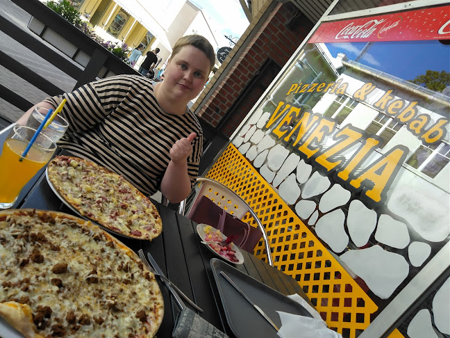 Comments and reviews of Pizzeria & Kebab Venezia