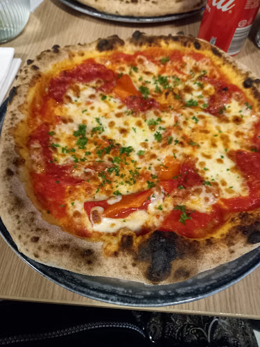 Comentarii opinii despre Pizzeria 450°C & Gelateria Nuvole