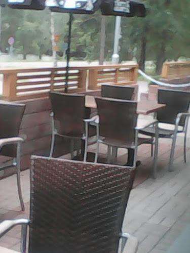 Comentarii opinii despre Akix Kaffe ja Piffi Ravintola