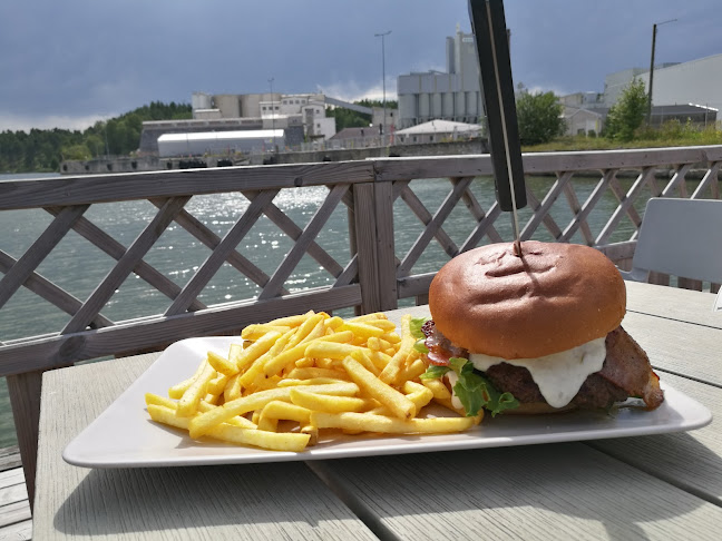 Opinii despre Café Kajutan Oy ab în Parainen - Ravintola-ala