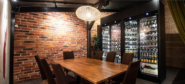 Indigo restaurant & bar