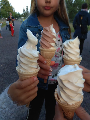 Comentarii opinii despre Kupittaanpuiston Pingviini-jäätelökioski