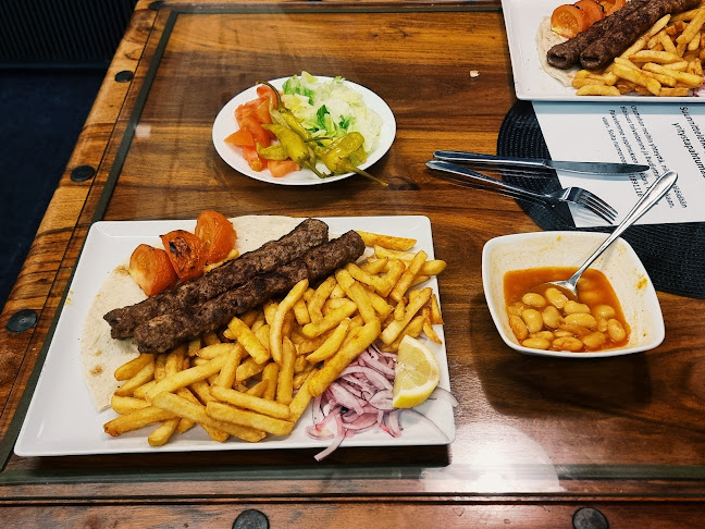 Ravintola Newroz - Ravintola-ala