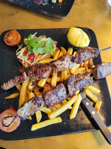 Tirilän Iskender Kebab-Pizzeria Open Times
