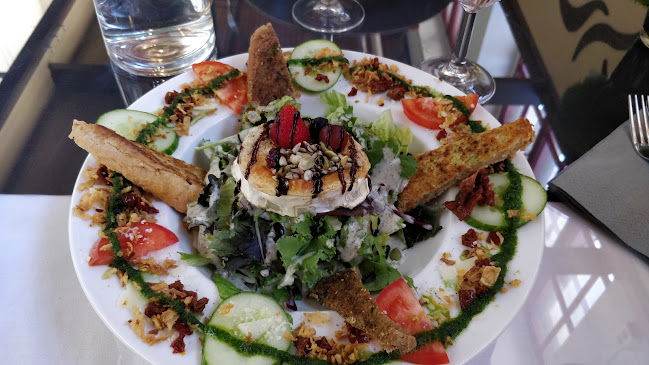 Vaasanpuistikko 18 Inside the market hall (Saluhallen/Kauppahalli, Vaasanpuistikko 18, 65100 Vaasa