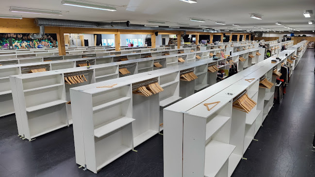 Bella Itsepalvelukirpputori