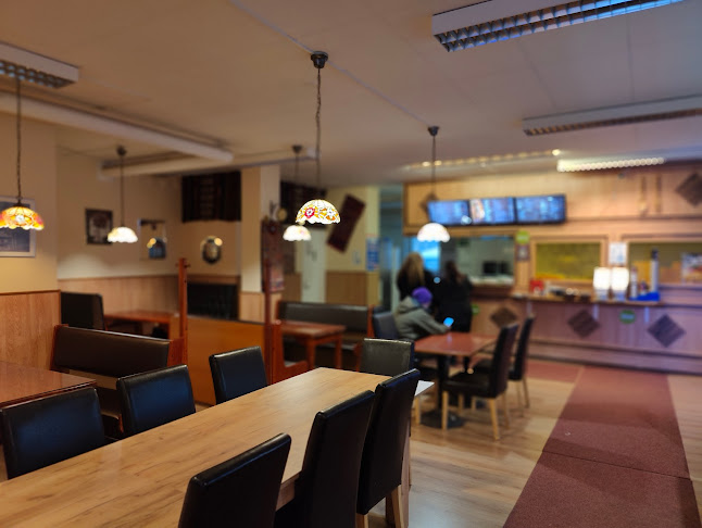 Papachi Kebab Pizzeria - Ravintola-ala