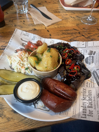 Public House Huurre Phone number