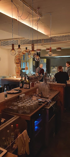 Comments and reviews of Dining26 by Arto Rastas