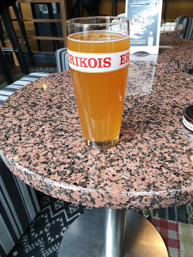 Opinii despre Bar Moe's Jyväskylä în Jyväskylä - Ravintola-ala