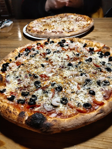 Reviews of Pizzeria Foxy Bear in Helsinki - Ravintola-ala