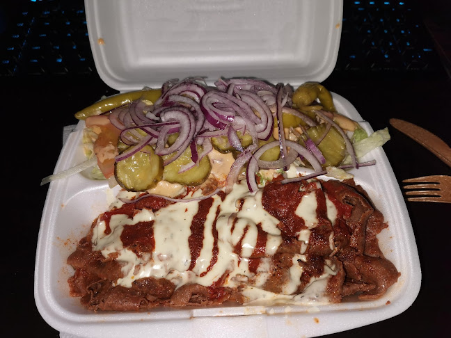 Kontulan Kebab Pizza - Ravintola-ala