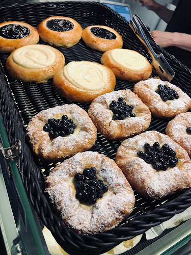 Comentarii opinii despre Kauppahallin Leipomo