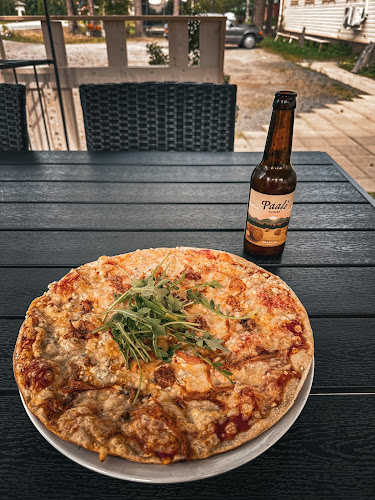 Opinii despre Wanhan Koulun Puoti Oy în Vuonislahti - Ravintola-ala