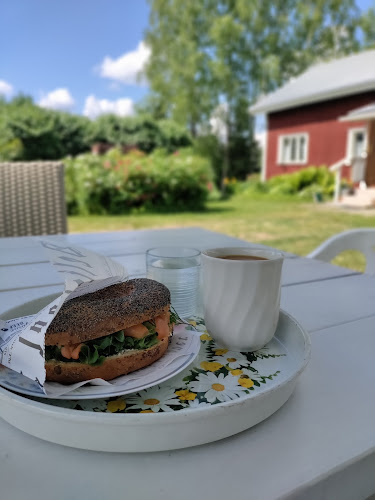 Opinii despre Maalaiskahvila Farmi în Mänttä-Vilppula - Ravintola-ala