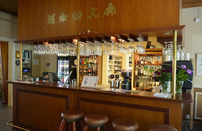 Comentarii opinii despre Ravintola Upseerikerho Lappeenranta