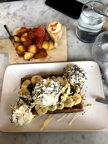 Comentarii opinii despre Cafe & Bar 21