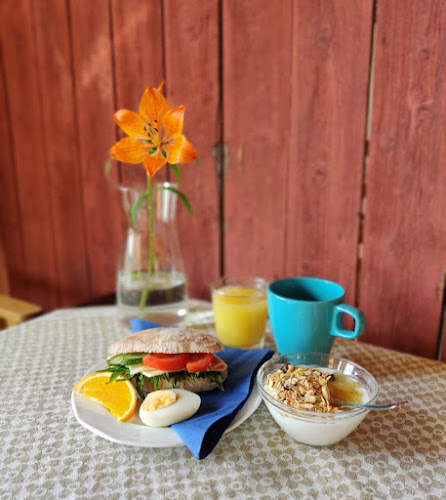 Reviews of Restaurang Sybarit & Bed and Breakfast in Houtskari - Ravintola-ala