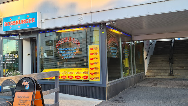 Comments and reviews of Bossburger